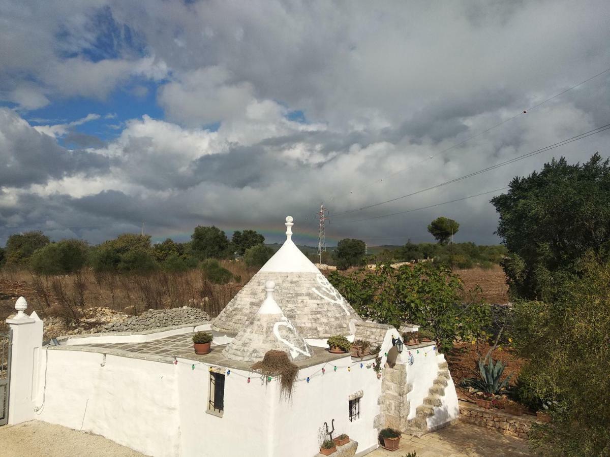 Piccolo Trullo Ostunese Le Jardin De Sophie' オストゥーニ エクステリア 写真